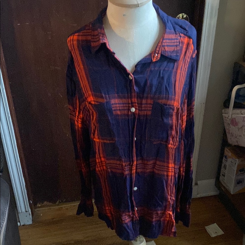 Madewell Navy and Red Plaid Button-Up Shirt